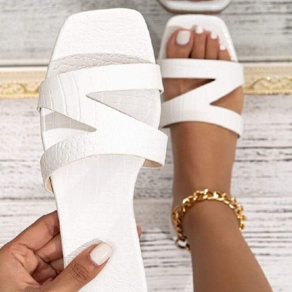 SLIPPER (16)